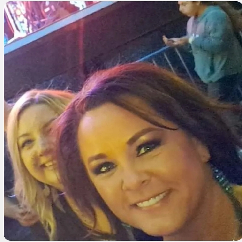 Meet your Posher, Joell